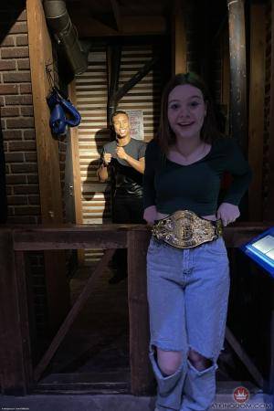 Original 2000 px/ 3000 px