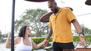 Original 2500 px/ 1406 px