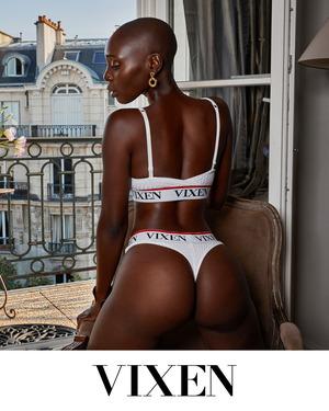 Original 2000 px/ 2501 px