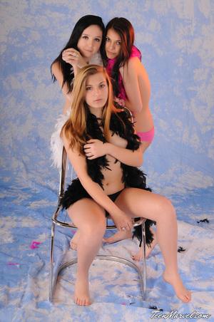 Original 2000 px/ 3012 px