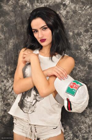 Original 2001 px/ 3012 px