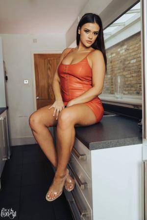 Original 3000 px/ 4500 px