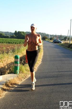 Original 1331 px/ 2000 px