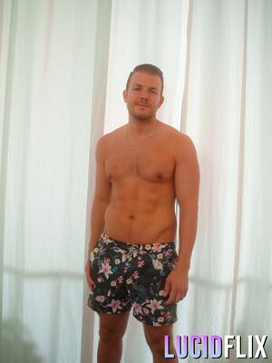 Original 2252 px/ 3000 px