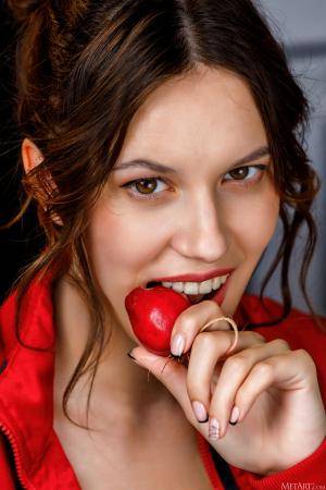 Original 3744 px/ 5616 px