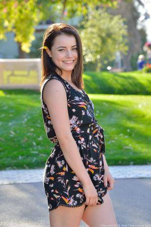 Original 852 px/ 1280 px