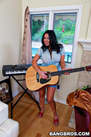 Original 533 px/ 800 px