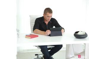 Original 2250 px/ 1500 px