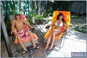 Original 850 px/ 571 px