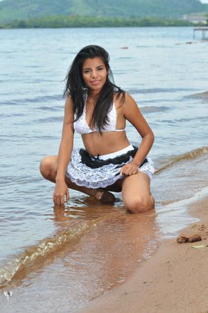 Original 2000 px/ 3005 px