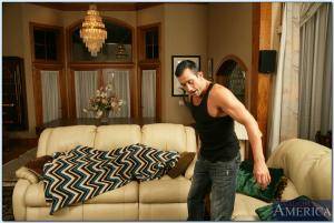 Original 850 px/ 571 px