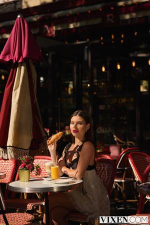 Original 2000 px/ 2999 px