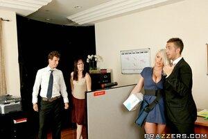 Original 900 px/ 599 px