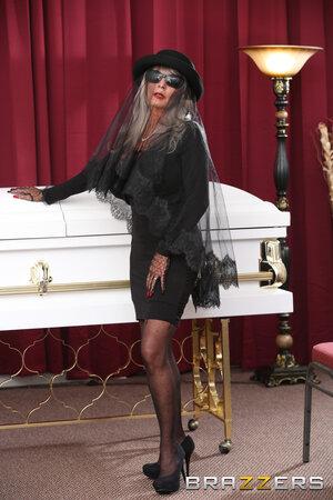 Original 2000 px/ 3000 px