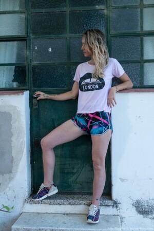 Original 2000 px/ 3000 px