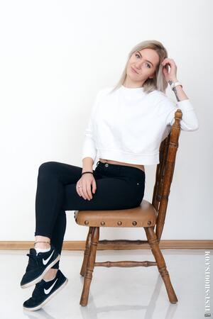 Original 3296 px/ 4944 px