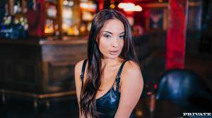 Original 3200 px/ 1800 px