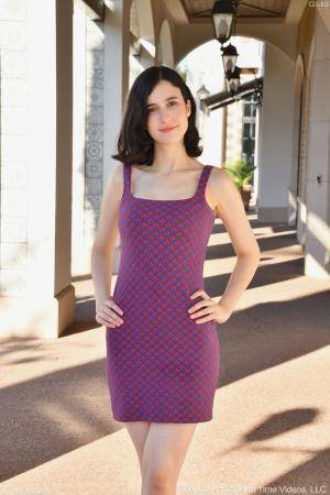 Original 852 px/ 1280 px