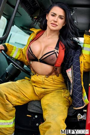 Original 2000 px/ 2999 px