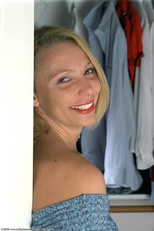 Original 682 px/ 1024 px