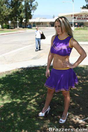 Original 600 px/ 900 px