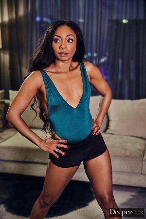 Original 2000 px/ 2999 px