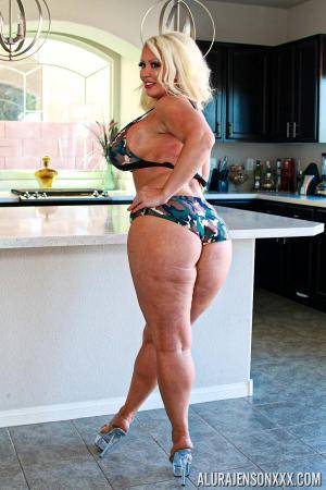 Original 1066 px/ 1600 px