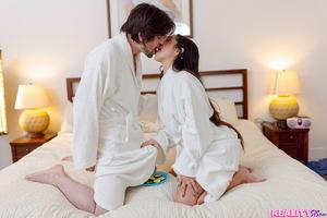 Original 8192 px/ 5464 px