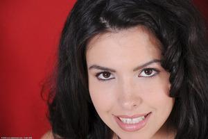 Original 1600 px/ 1064 px