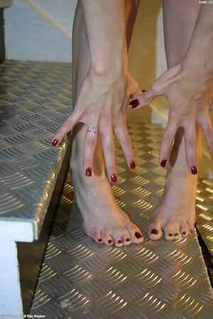 Original 683 px/ 1024 px