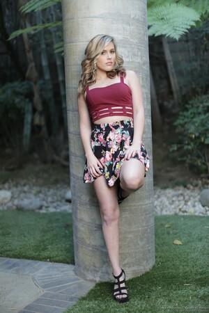 Original 1280 px/ 1920 px