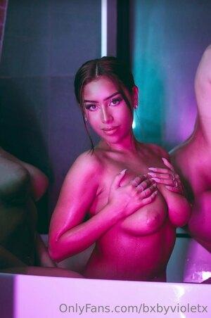 Original 915 px/ 1380 px