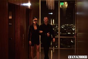 Original 2999 px/ 2000 px