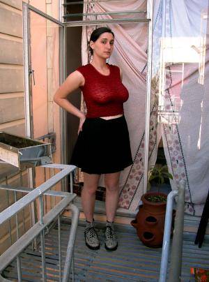 Original 734 px/ 990 px