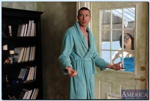 Original 850 px/ 572 px