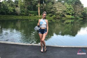 Original 3000 px/ 2000 px