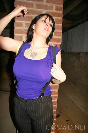 Original 1067 px/ 1600 px