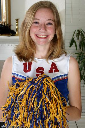 Original 680 px/ 1024 px