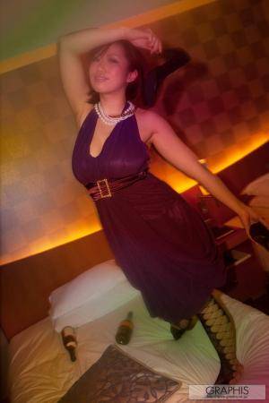 Original 853 px/ 1280 px