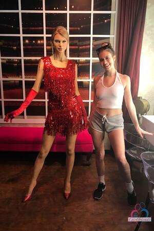 Original 2000 px/ 3000 px