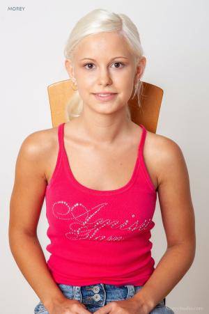 Original 851 px/ 1280 px