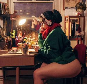 Original 1284 px/ 1248 px