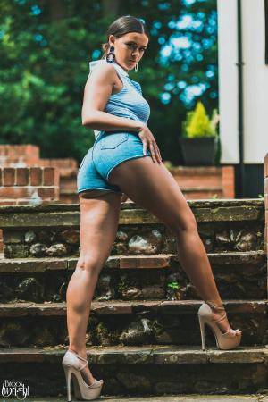 Original 3000 px/ 4500 px