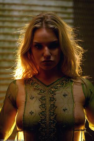 Original 1021 px/ 1536 px