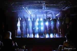 Original 1999 px/ 1333 px