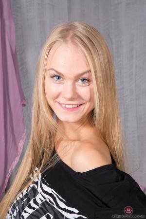 Original 2000 px/ 3000 px