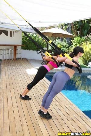 Original 2560 px/ 3840 px