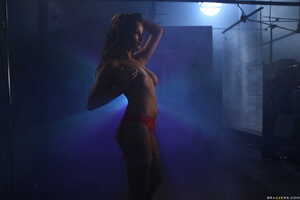 Original 2495 px/ 1663 px