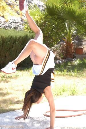 Original 700 px/ 1052 px