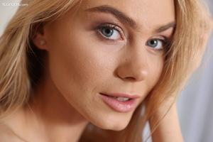 Original 3000 px/ 2000 px